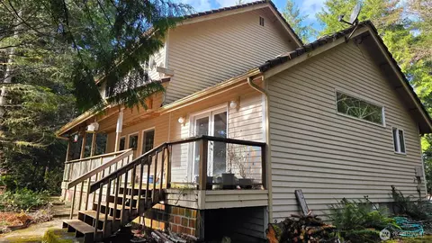 14824 NW Catspaw Ln, Seabeck, WA 98380