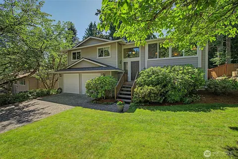 19719 41st Ave NE, Lake Forest Park, WA 98155
