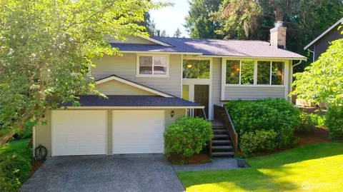 19719 41st Ave NE, Lake Forest Park, WA 98155