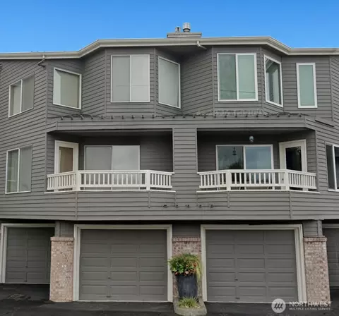610 Daley St #B, Edmonds, WA 98020