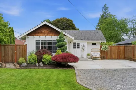 1059 Lafromboise St, Enumclaw, WA 98022