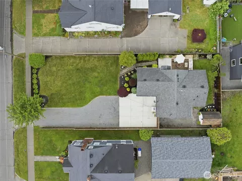 View/Area - 1059 Lafromboise St, Enumclaw, WA 98022 photo 2 of 3