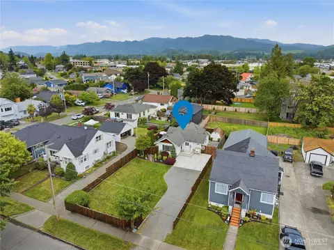 View/Area - 1059 Lafromboise St, Enumclaw, WA 98022 photo 1 of 3