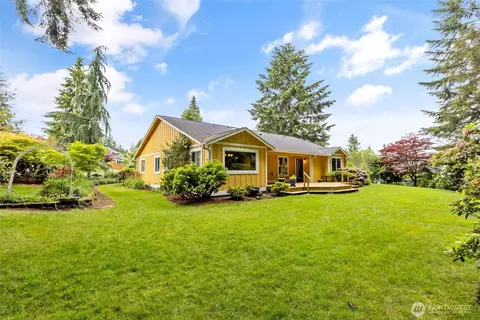 1114 138th St NW, Gig Harbor, WA 98332