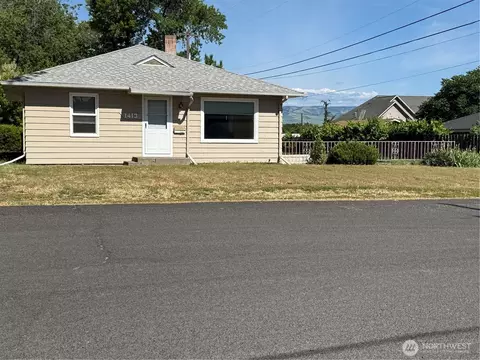 1413 SE Central Ave, College Place, WA 99324