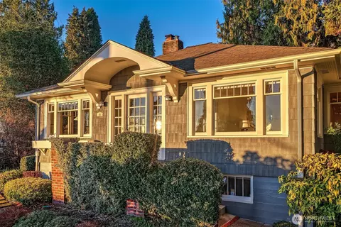 707 Lake Washington Blvd S, Seattle, WA 98144