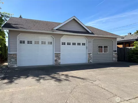 408 Edson St, Lynden, WA 98264
