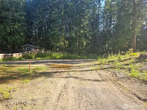 51 Ames Ln, Port Ludlow, WA 98365