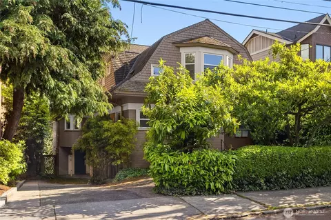 111 W Kinnear Pl, Seattle, WA 98119