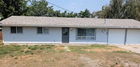 199 1 St SE, East Wenatchee, WA 98802