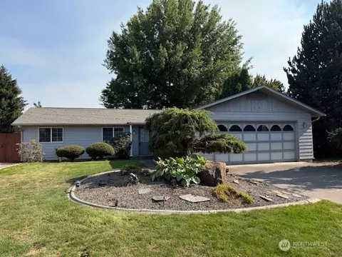 2257 Granite Dr, Walla Walla, WA 99362