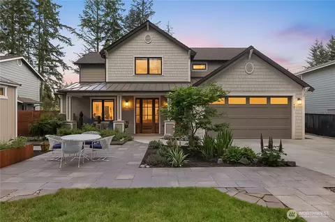 1061 E Ballantrae Dr, Shelton, WA 98584