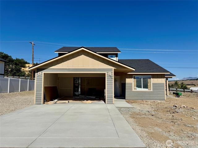 145 Juanita Way, Malaga, WA 98828