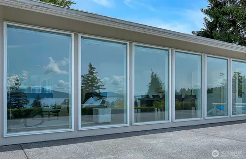 517 Fieldston Rd, Bellingham, WA 98225