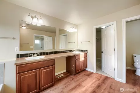 Bath - 2319 193rd St E, Spanaway, WA 98387 photo 1 of 3
