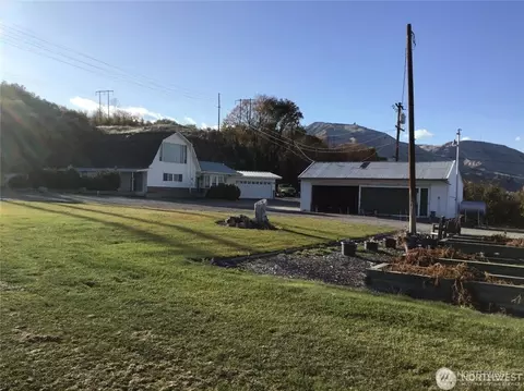 2627 Malaga Alcoa Hwy, Malaga, WA 98828