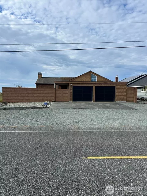 177 Keystone Ave, Coupeville, WA 98239