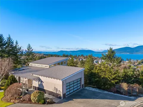 2020 Kansas Ave, Anacortes, WA 98221