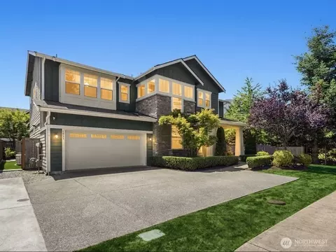 1055 SE 13th Pl, North Bend, WA 98045