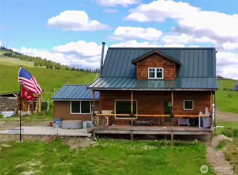 106 Bartroff Rd, Oroville, WA 98844
