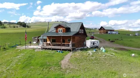 106 Bartroff Rd, Oroville, WA 98844