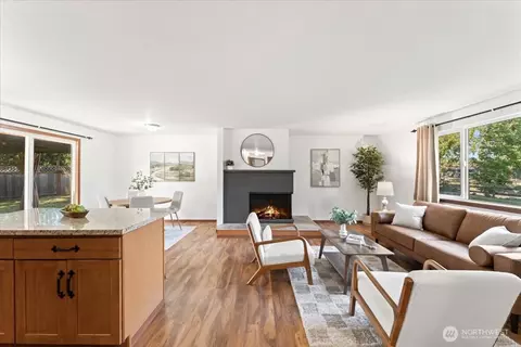Living - 19310 Crescent Dr E, Spanaway, WA 98387 photo 4 of 4