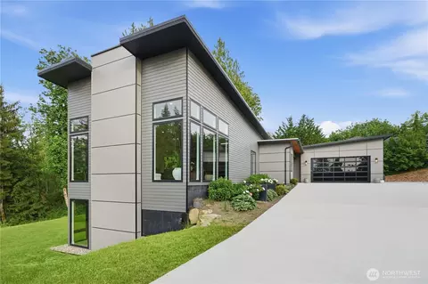 24068 Nookachamp Hills Dr, Mount Vernon, WA 98274