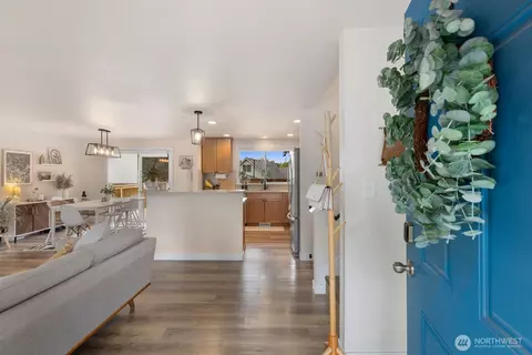 2626 Olympic Blvd, Puyallup, WA 98374