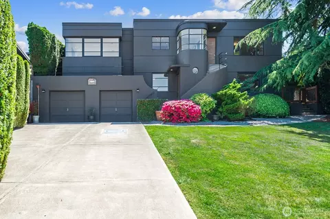 3121 NW 94th St, Seattle, WA 98117
