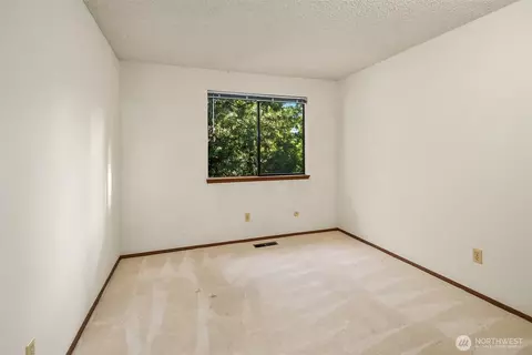 Bedroom - 2922 147th Pl SE, Mill Creek, WA 98012 photo 7 of 7