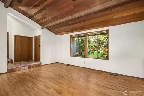 Living - 2922 147th Pl SE, Mill Creek, WA 98012 photo 4 of 7
