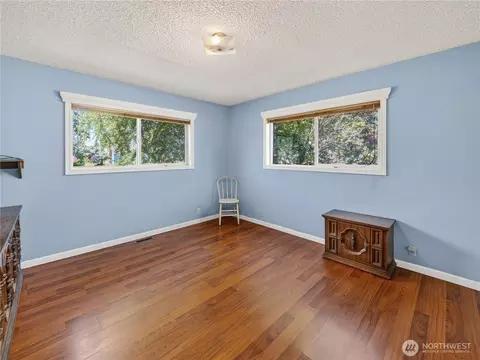 Bedroom - 1875 Loraine St, Enumclaw, WA 98022 photo 1 of 3