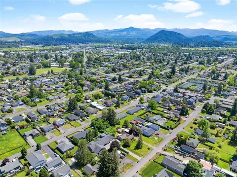 View/Area - 1875 Loraine St, Enumclaw, WA 98022 photo 2 of 3