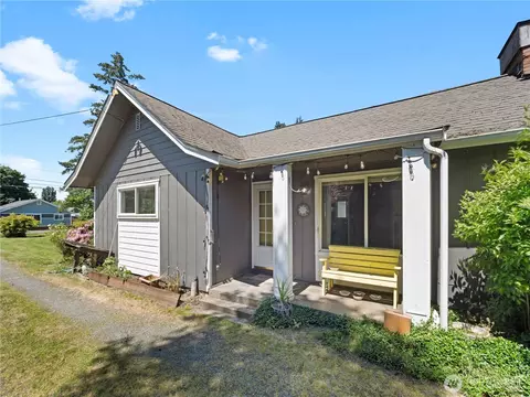 Exterior - 1875 Loraine St, Enumclaw, WA 98022 photo 2 of 8