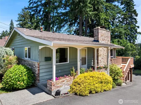 157 Summit Ave, Fircrest, WA 98466