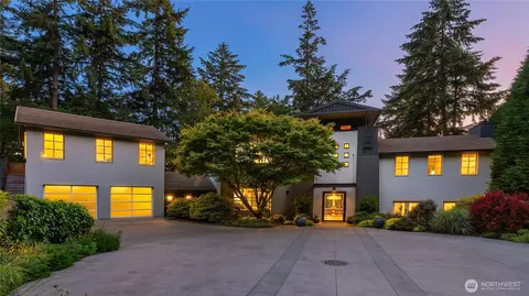 7733 Hansen Rd NE, Bainbridge Island, WA 98110