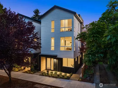 823 B 17th Ave, Seattle, WA 98144