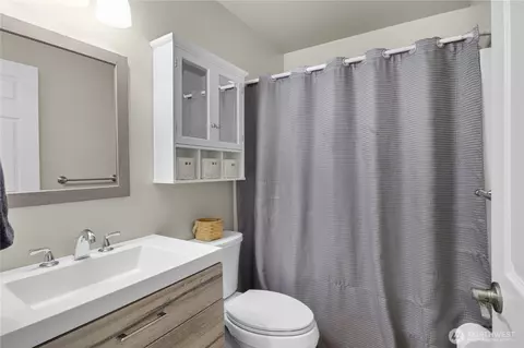 Bath - 7908 210th St E, Spanaway, WA 98387 photo 2 of 2