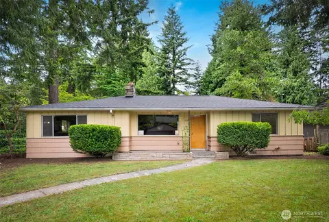 902 N 149th St, Shoreline, WA 98133
