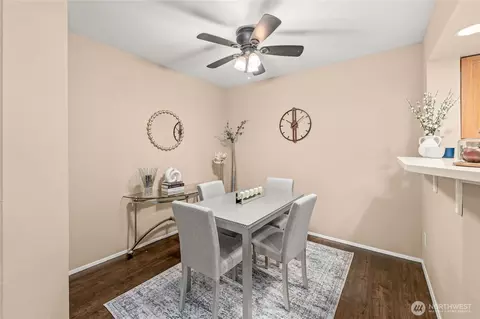 Dining - 15300 112th Ave NE #C308, Bothell, WA 98011 photo 3 of 4