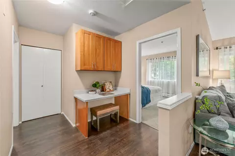 Entry Way - 15300 112th Ave NE #C308, Bothell, WA 98011 photo 2 of 3