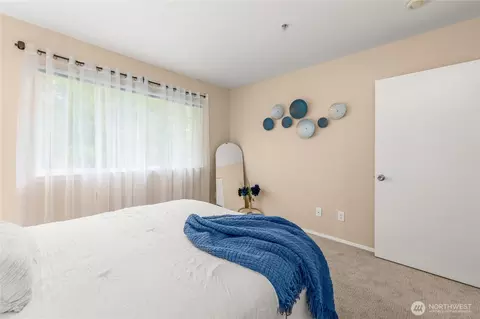 Bedroom - 15300 112th Ave NE #C308, Bothell, WA 98011 photo 3 of 3