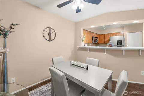 Dining - 15300 112th Ave NE #C308, Bothell, WA 98011 photo 1 of 4