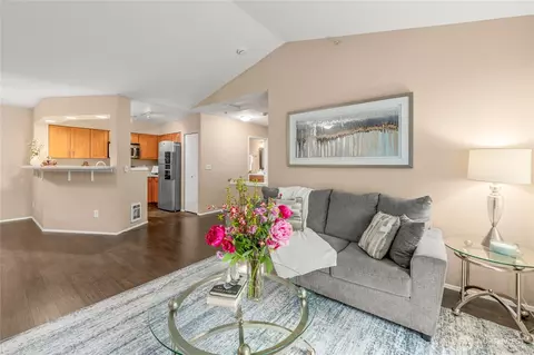 Living - 15300 112th Ave NE #C308, Bothell, WA 98011 photo 2 of 3