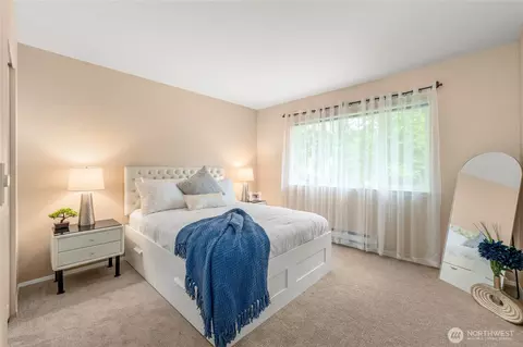 Bedroom - 15300 112th Ave NE #C308, Bothell, WA 98011 photo 1 of 3