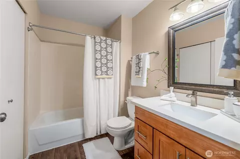 Bath - 15300 112th Ave NE #C308, Bothell, WA 98011 photo 1 of 1