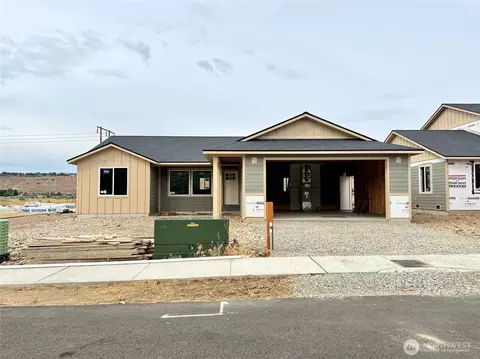177 Country Cottage Ln, Malaga, WA 98828