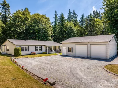 2427 Leroy Pl, Camano Island, WA 98282