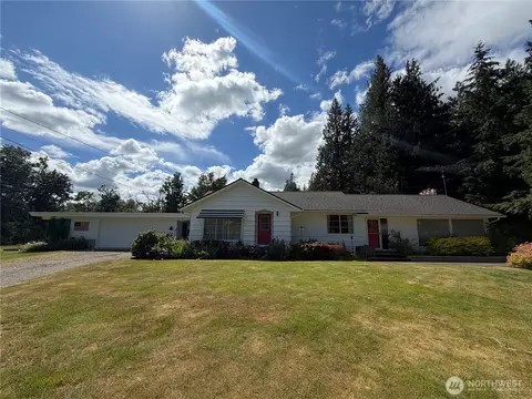 9541 Weidkamp Rd, Lynden, WA 98264