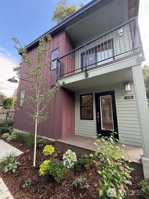 228 21st Ave E, Seattle, WA 98112 photo 2